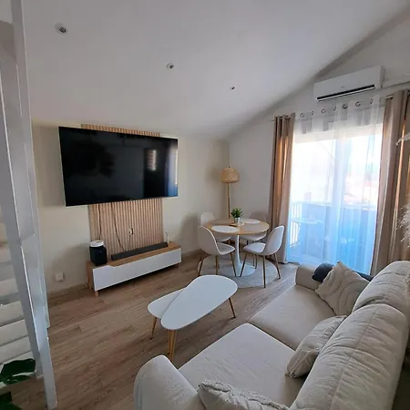 Proche Bord De Apartment *